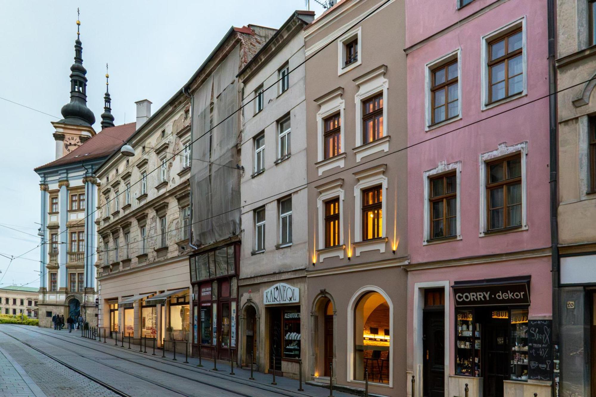 White Wolf Boutique Apartments Olomouc Eksteriør bilde