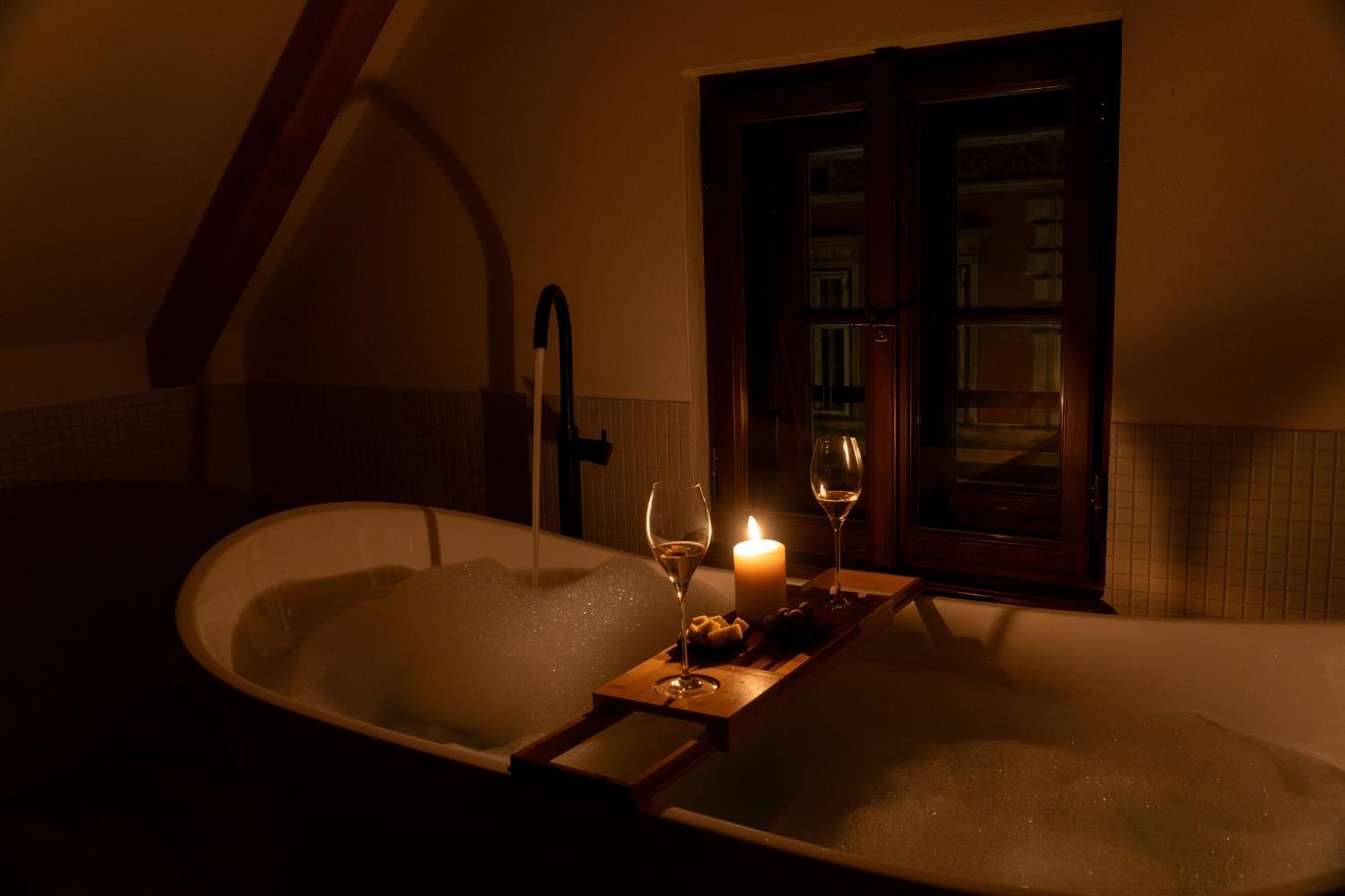 White Wolf Boutique Apartments Olomouc Eksteriør bilde